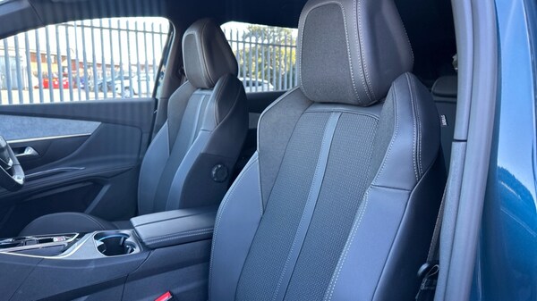 Used Peugeot 3008 2023 for sale - 75979923: Photo 57