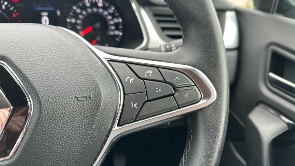 Used Renault Captur 2022 for sale - 76615250: Photo 21