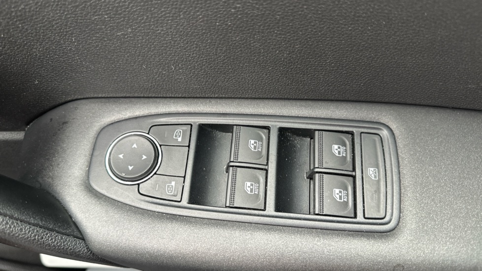 Used Renault Captur 2022 for sale - 76615250: Photo 29