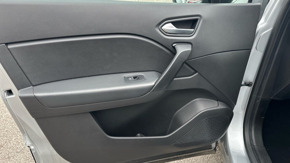 Used Renault Captur 2022 for sale - 76615250: Photo 53