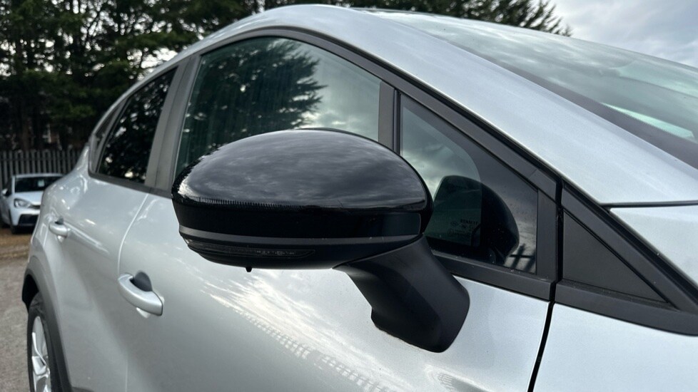 Used Renault Captur 2022 for sale - 76615250: Photo 66