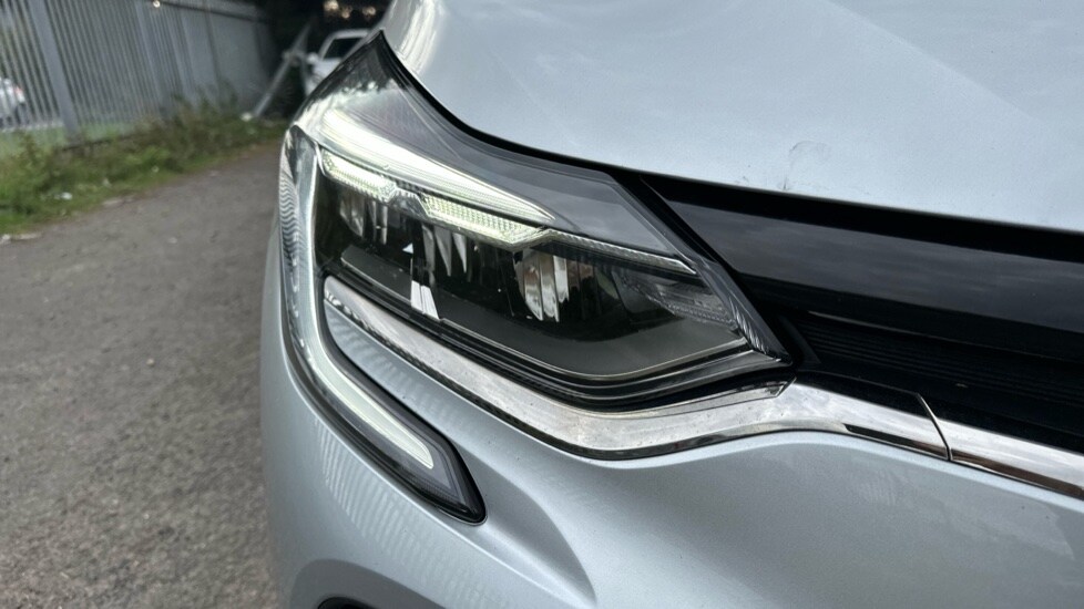 Used Renault Captur 2022 for sale - 76615250: Photo 67