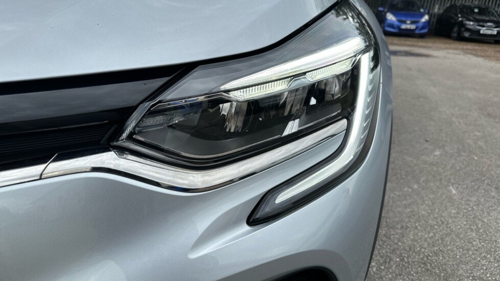 Used Renault Captur 2022 for sale - 76615250: Photo 68