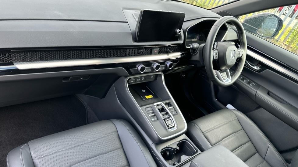 Used Honda CR-V 2025 for sale - 75917055: Photo 2