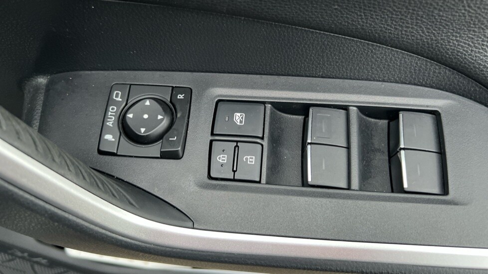 Used Toyota RAV4 2023 for sale - 76452281: Photo 52