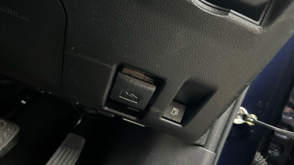 Used Toyota RAV4 2023 for sale - 76452281: Photo 54