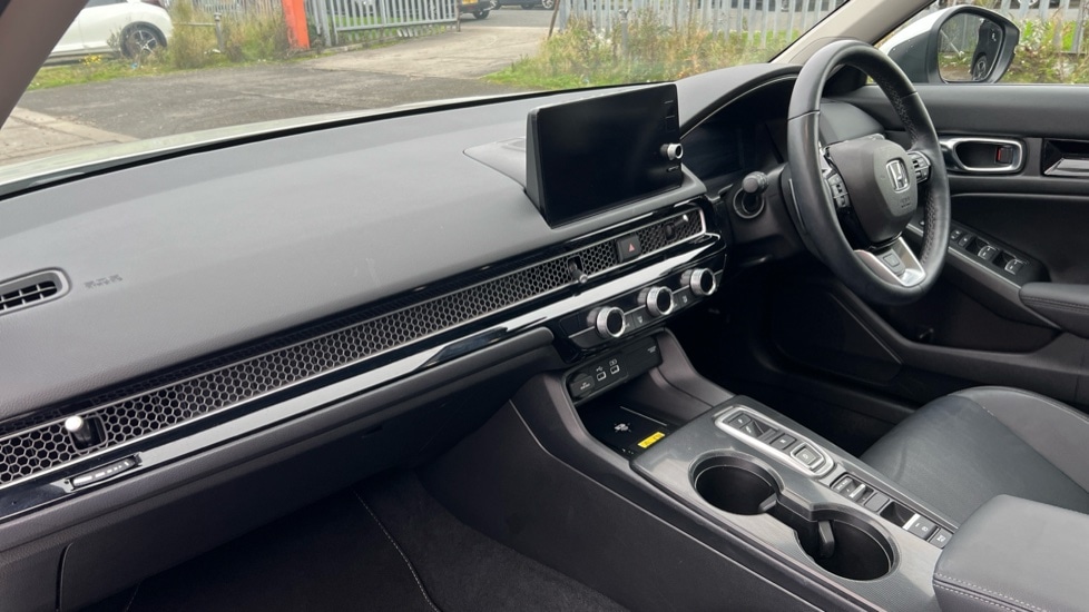 Used Honda Civic 2022 for sale - 76393652: Photo 2