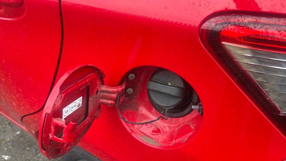 Used Toyota Yaris 2020 for sale - 77063398: Photo 21