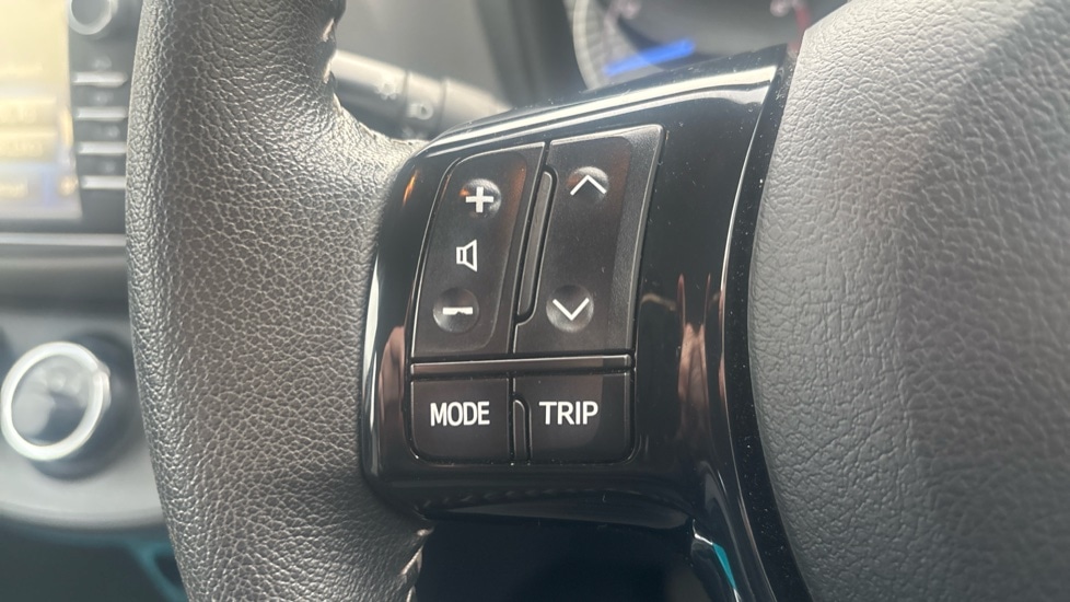 Used Toyota Yaris 2020 for sale - 77063398: Photo 23