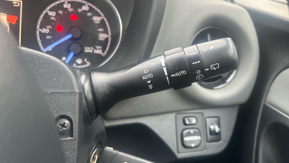 Used Toyota Yaris 2020 for sale - 77063398: Photo 24