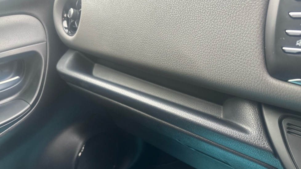 Used Toyota Yaris 2020 for sale - 77063398: Photo 53