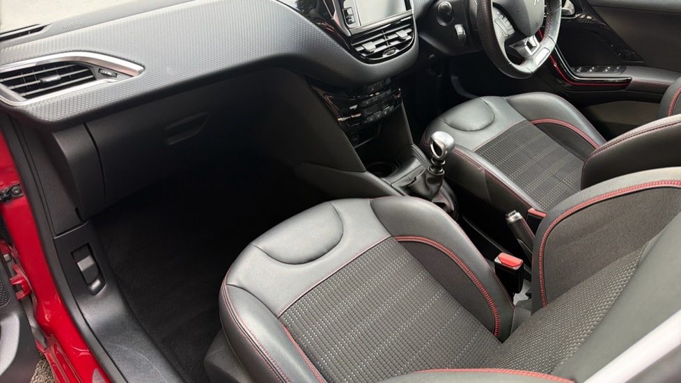 Used Peugeot 208 2019 for sale - 76648030: Photo 10