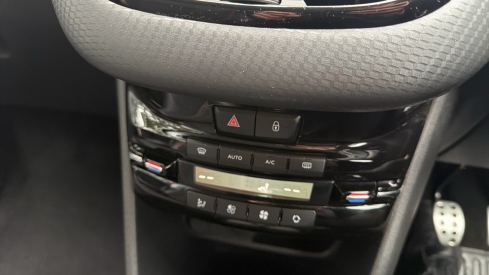 Used Peugeot 208 2019 for sale - 76648030: Photo 32