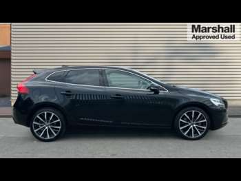 Used Volvo V40 2019 for sale - 74820382: Photo