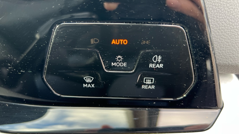 Used Volkswagen Golf 2023 for sale - 76420602: Photo 33