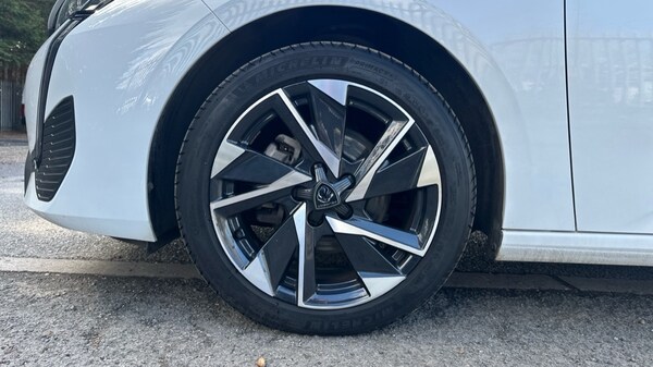 Used Peugeot 308 2023 for sale - 76241526: Photo 17