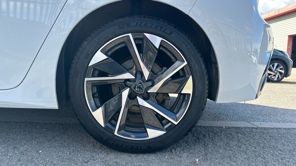 Used Peugeot 308 2023 for sale - 76241526: Photo 18