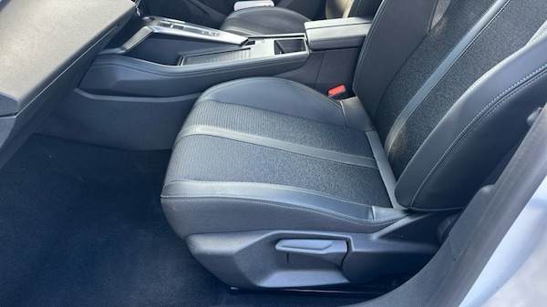 Used Peugeot 308 2023 for sale - 76241526: Photo 60