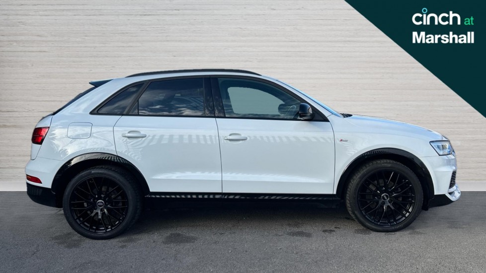 Used Audi Q3 2017 for sale - 76086669: Photo 2