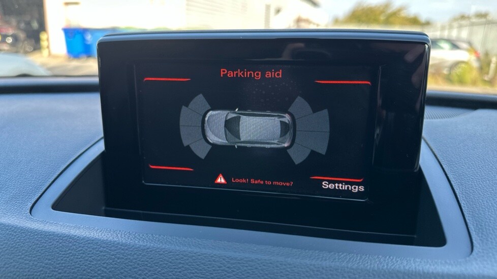 Used Audi Q3 2017 for sale - 76086669: Photo 25