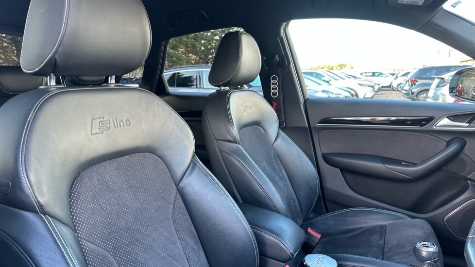 Used Audi Q3 2017 for sale - 76086669: Photo 51