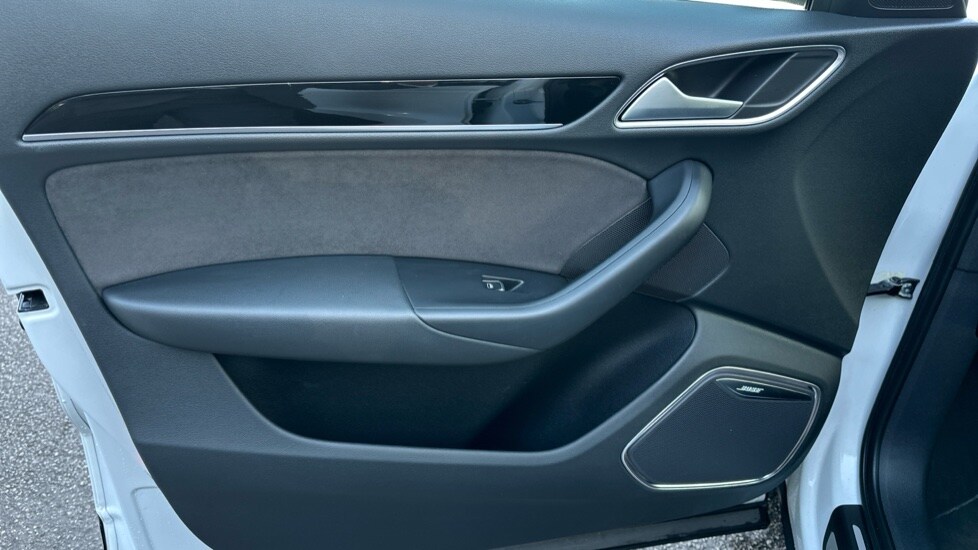 Used Audi Q3 2017 for sale - 76086669: Photo 56