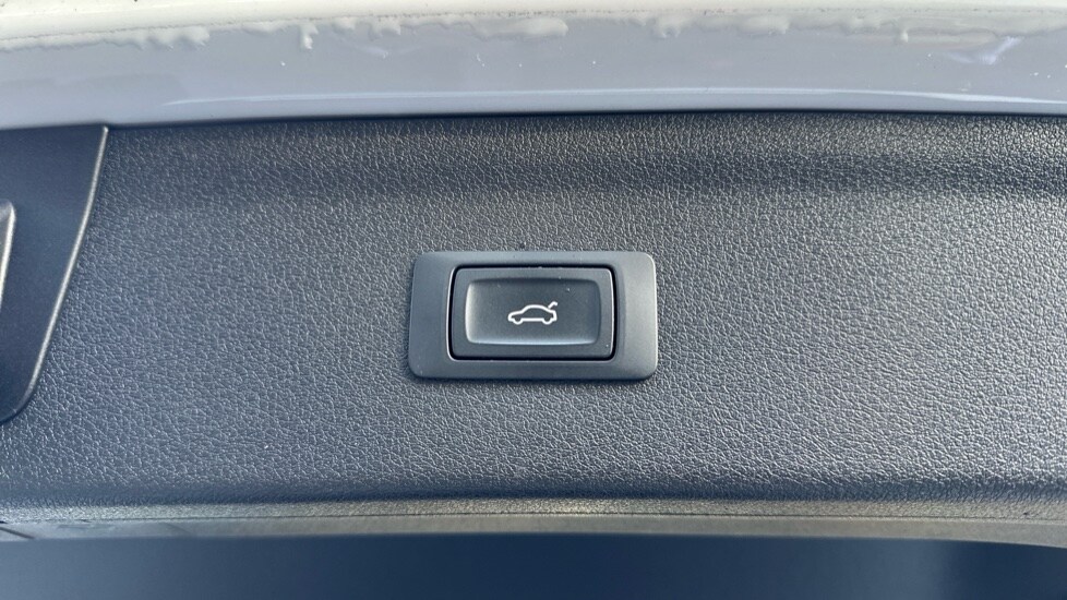 Used Audi Q3 2017 for sale - 76086669: Photo 74