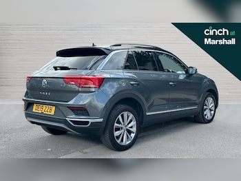 Used Volkswagen T-Roc 2019 for sale - 75584196: Photo