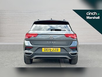 Used Volkswagen T-Roc 2019 for sale - 75584196: Photo