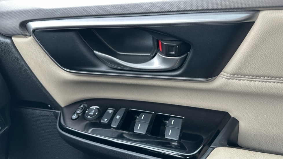 Used Honda CR-V 2023 for sale - 76015236: Photo 28