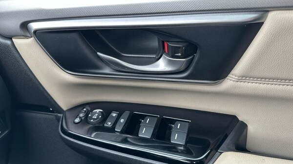 Used Honda CR-V 2023 for sale - 76015236: Photo 28