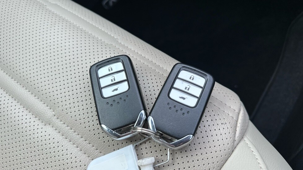 Used Honda CR-V 2023 for sale - 76015236: Photo 33