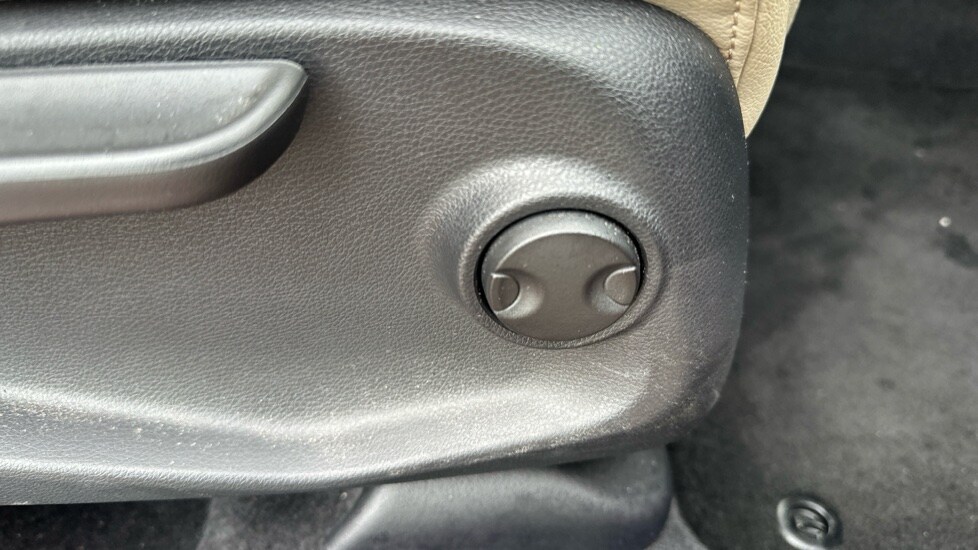 Used Honda CR-V 2023 for sale - 76015236: Photo 61