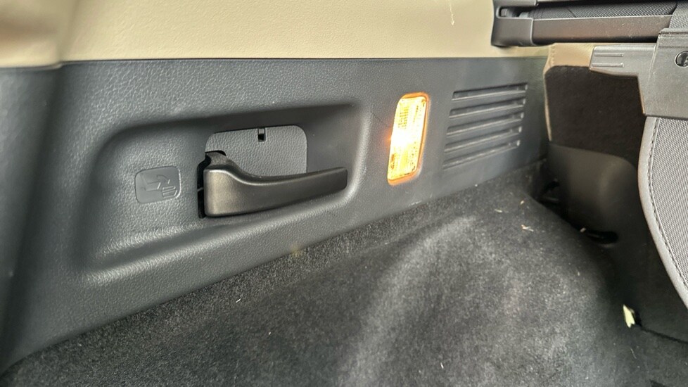 Used Honda CR-V 2023 for sale - 76015236: Photo 78