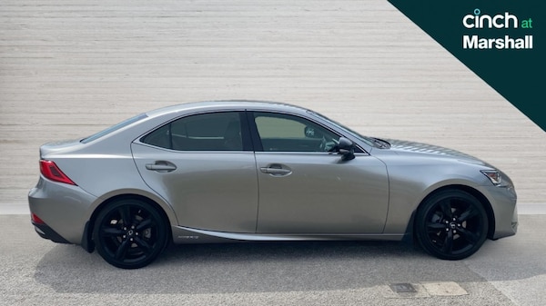 Used Lexus IS 2017 for sale - 76272995: Photo 2