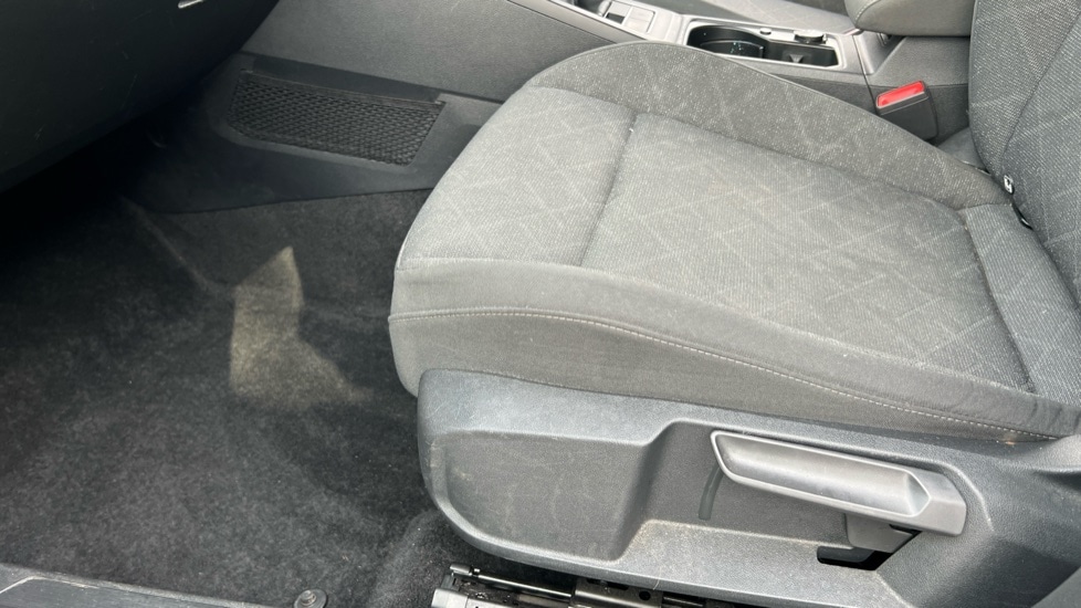 Used Volkswagen Golf 2022 for sale - 76552471: Photo 34