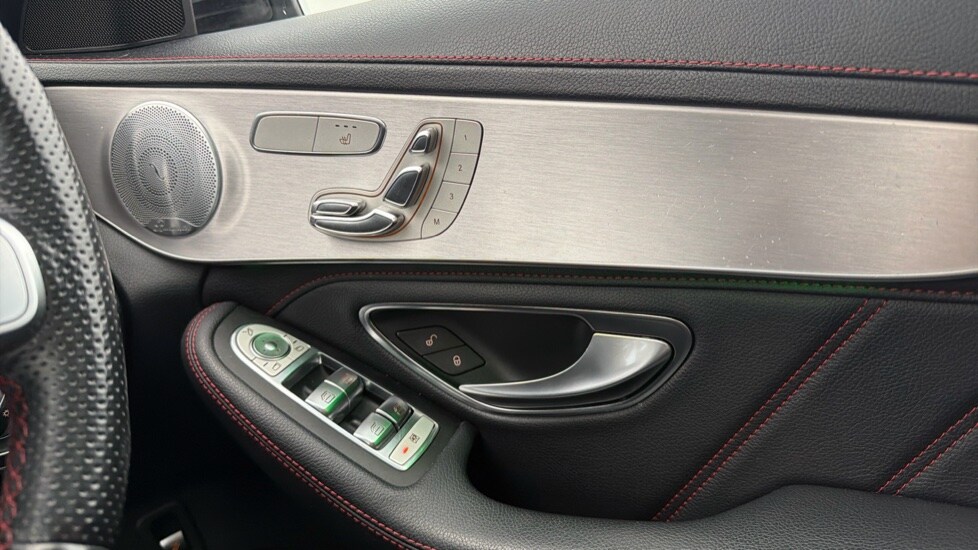 Used Mercedes-Benz C Class 2019 for sale - 76999396: Photo 30