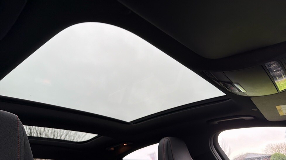 Used Mercedes-Benz C Class 2019 for sale - 76999396: Photo 31