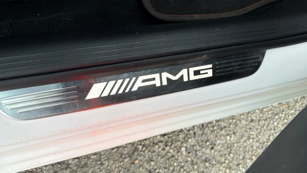 Used Mercedes-Benz C Class 2019 for sale - 76999396: Photo 37