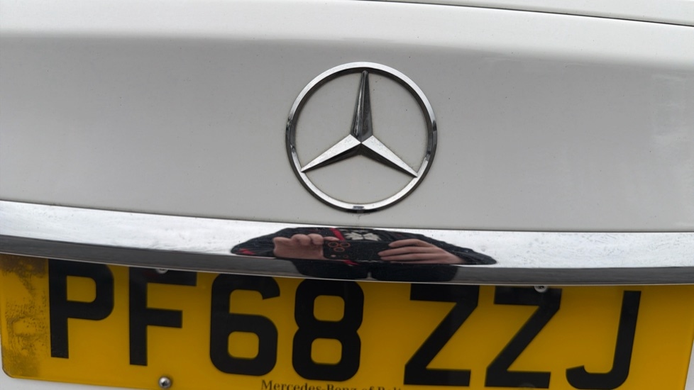 Used Mercedes-Benz C Class 2019 for sale - 76999396: Photo 50