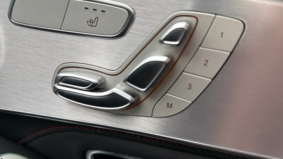 Used Mercedes-Benz C Class 2019 for sale - 76999396: Photo 64