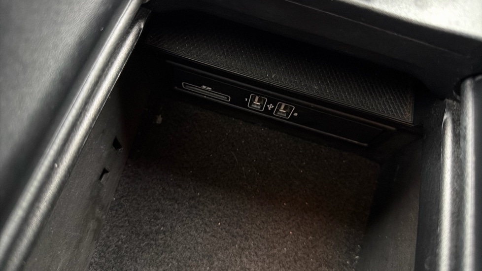 Used Mercedes-Benz C Class 2019 for sale - 76999396: Photo 71