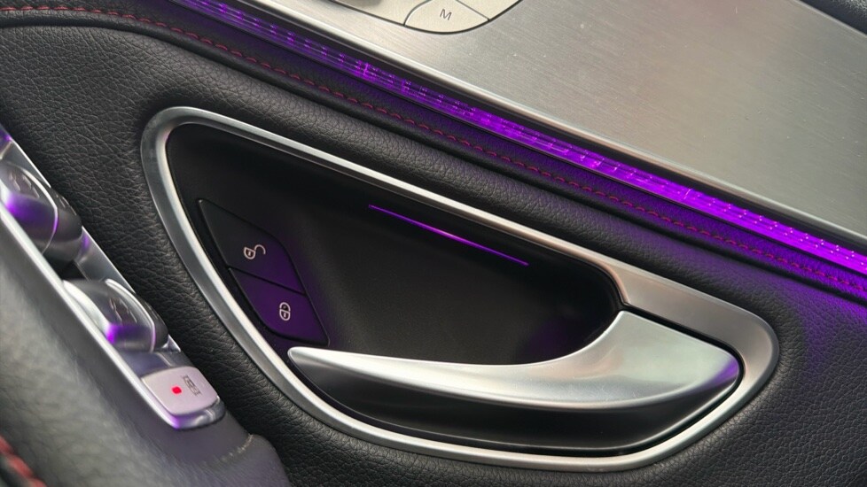 Used Mercedes-Benz C Class 2019 for sale - 76999396: Photo 77