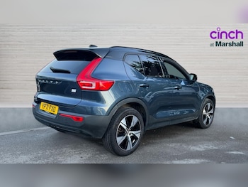 Used Volvo XC40 2021 for sale - 76704439: Photo