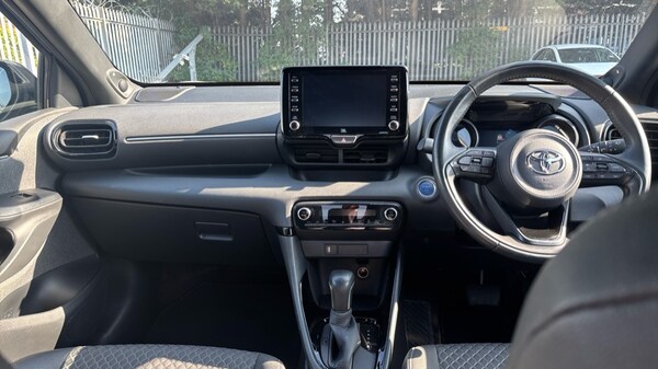 Used Toyota Yaris 2020 for sale - 75541168: Photo 11