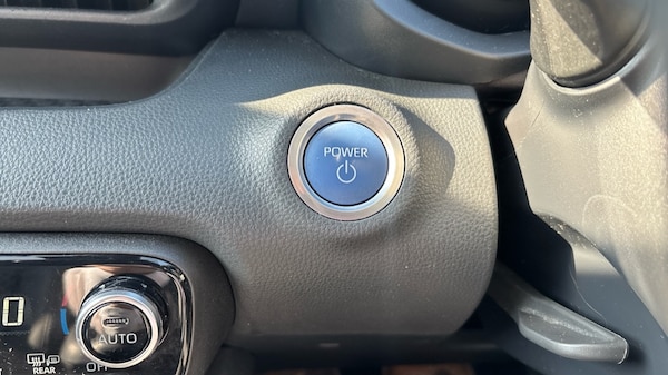 Used Toyota Yaris 2020 for sale - 75541168: Photo 39