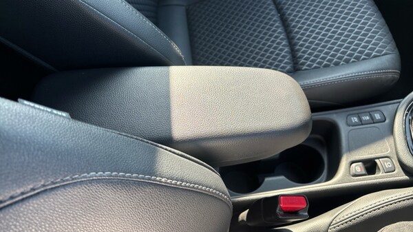 Used Toyota Yaris 2020 for sale - 75541168: Photo 42