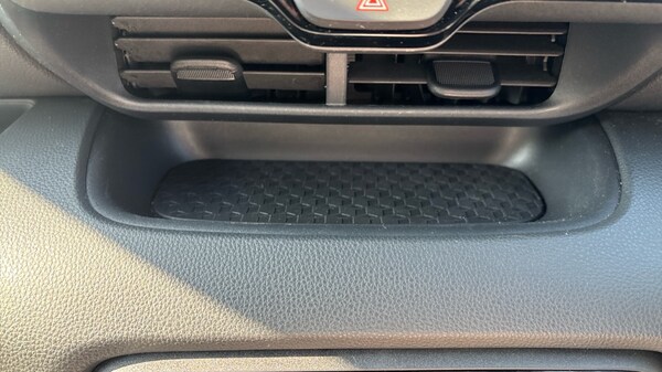 Used Toyota Yaris 2020 for sale - 75541168: Photo 44