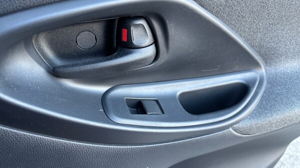 Used Toyota Yaris 2020 for sale - 75541168: Photo 52