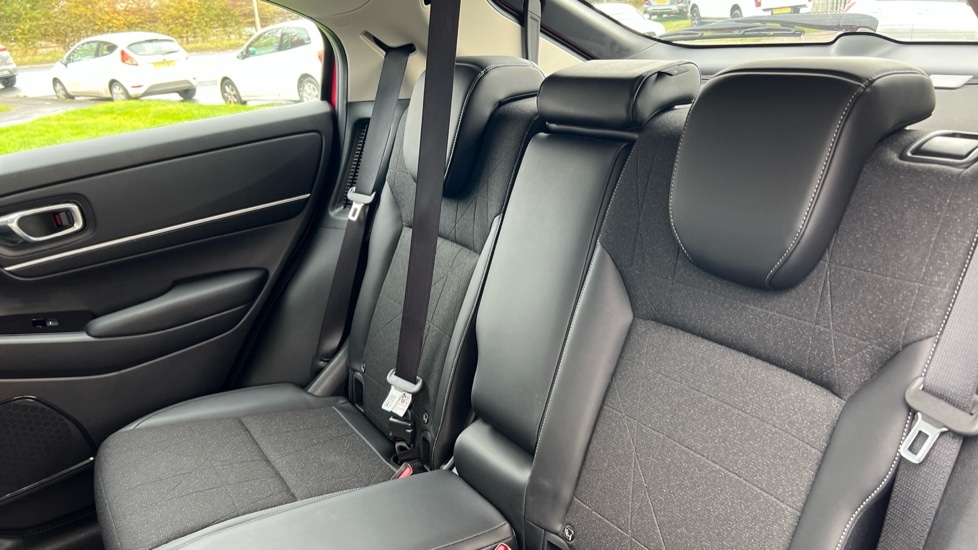 Used Honda HR-V 2022 for sale - 76420490: Photo 8